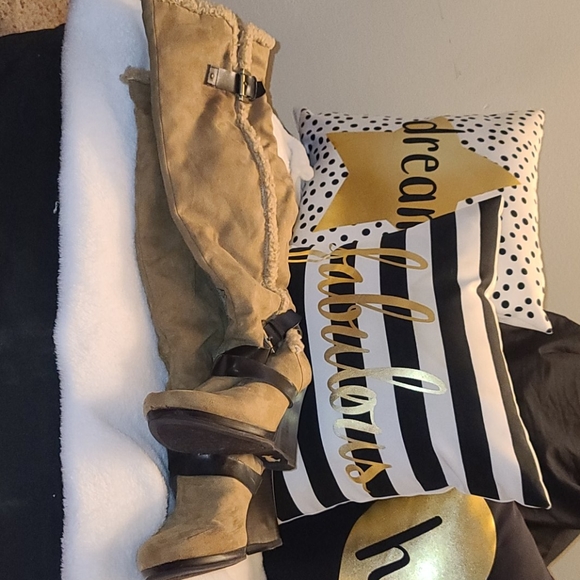 Calf boots 👢 - Picture 2 of 4